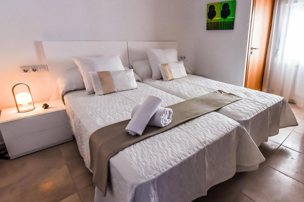 Sal Mar Suites Santa Eularia des Riu Eksteriør bilde